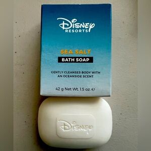 💧🫧🩵DISNEY RESORTS🧡Halloween🎃🐈‍⬛Soaps LOT NWT